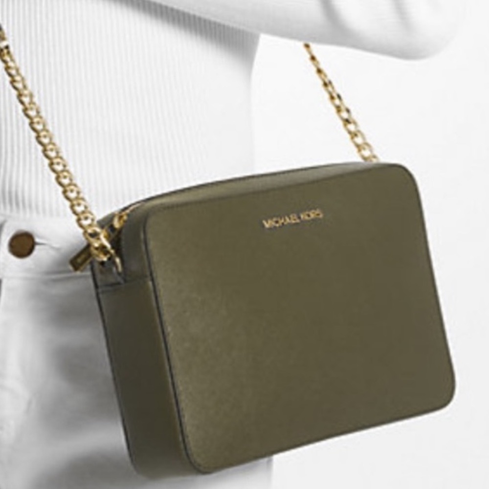 Michael Kors Jet Set Item Large East West Zip Crossbody Leather Olive
NWT - Picture 1 of 12